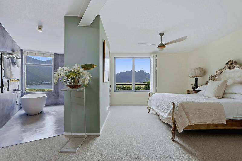 4 Bedroom Property for Sale in Hout Bay Western Cape